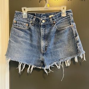 Levi’s 505 cut off Jean shorts